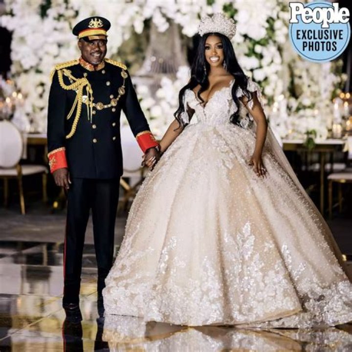 Look Porsha Williams and Simon Guobadia second wedding in America after a traditional Nigerian wedding Porsha Williams tied the knot two times with Simon Guobadia