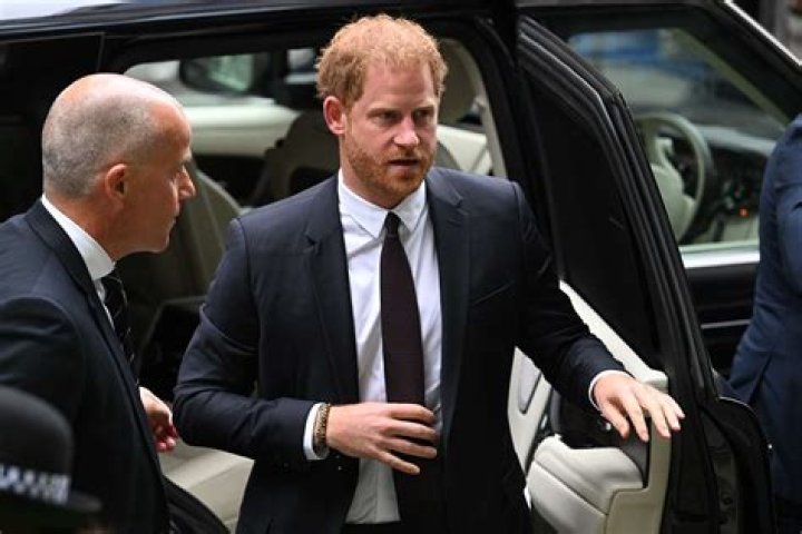 Prince Harry worried “something gigantic” will come out soon: what is it?!