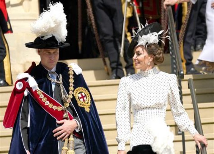 Prince William & Kate are ‘extremely happy’ in ‘cramped’ Adelaide Cottage