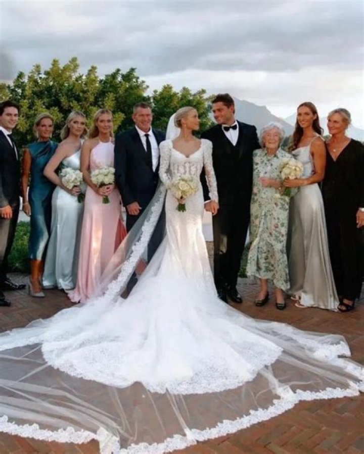 Princess Diana’s Niece Lady Amelia Spencers married fiance Greg Mallett in a Mountain Wedding Ceremony