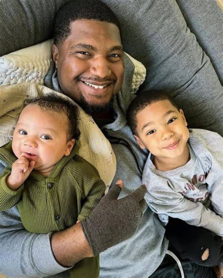 Read here about Dakari Johnson’s ‘fatherless’ home, the struggling days, repeated house-changing and his burgeoning career! Read here about Dakari Johnson’s ‘fatherless’ home, the struggling days, repeated house-changing and his burgeoning career!