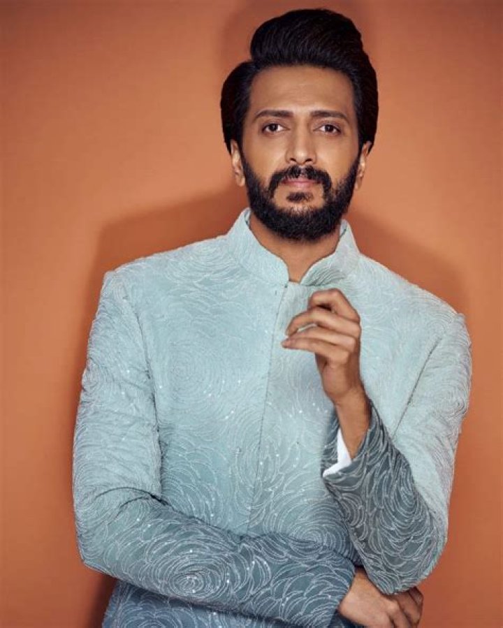 Riteish Deshmukh Height, Weight, Net Worth, Age, Birthday, Wikipedia, Who, Nationality, Biography