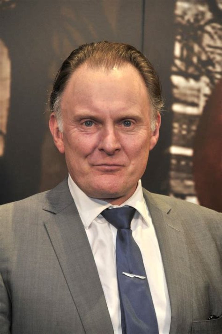 Robert Glenister Bio (Wiki) 
