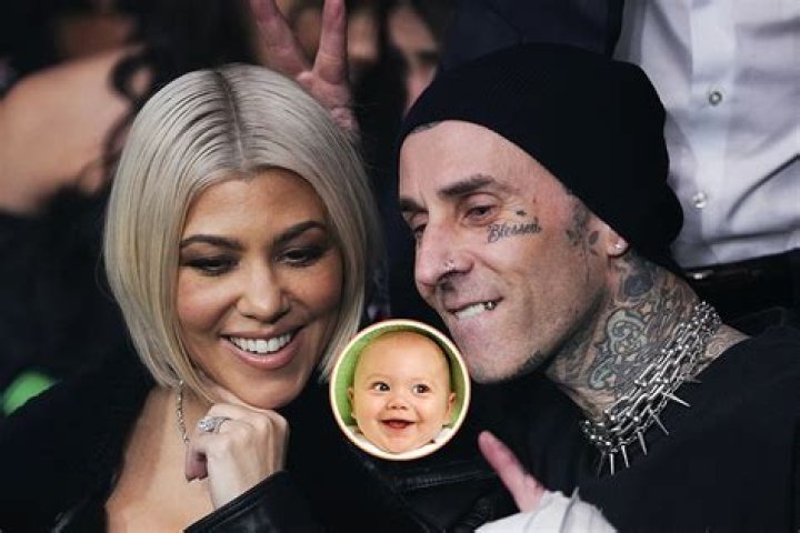All the unseen photos of the Kardashian family by Kris Jenner! Robert Kardashian with Kourtney and Kim Kardashian