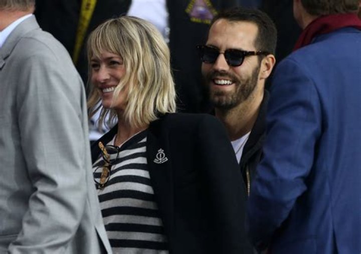 Robin Wright married her younger, French boyfriend with a bohemian wedding