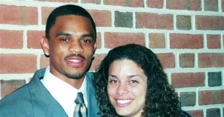 Exes Robyn Dixon and Juan Dixon married again years after calling it quits on their marriage Robyn and Juan earlier got divorced in 2012, however, shortly after they rekindle their romance