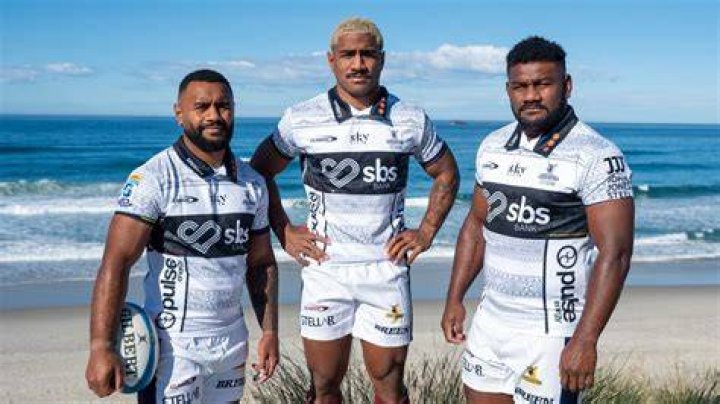 
Rugby Carlos Spencer Wife Jodene Williams and Family – Meet His Son Payton Cruz 