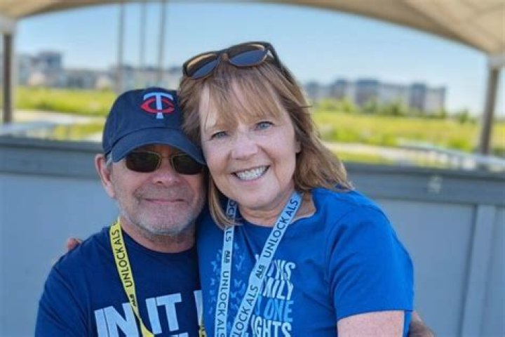 Sam Bennett Parents Ethnicity Revealed- Meet Dave And Diane Bennett