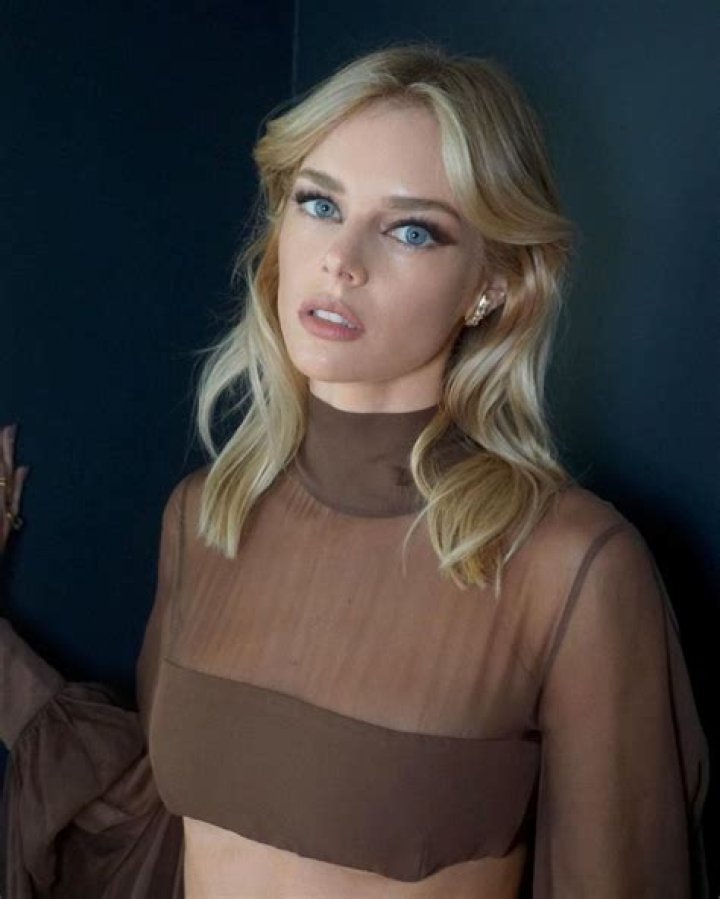 Samara Weaving photo