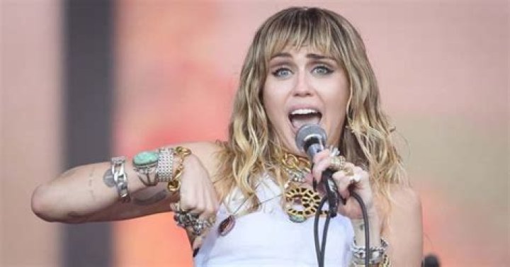 See How Miley Cyrus Celebrated Her 31st Birthday!