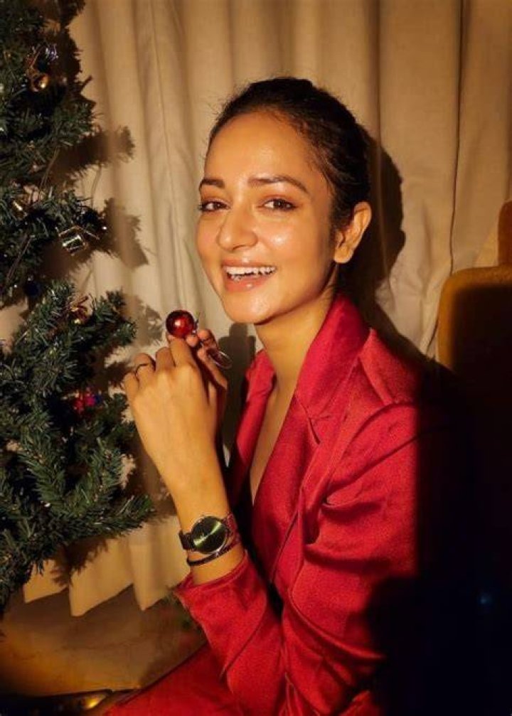 Shanvi Srivastava Height, Weight, Net Worth, Age, Birthday, Wikipedia, Who, Instagram, Biography