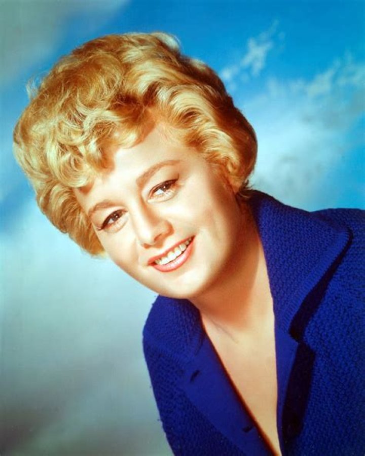 Shelley Winters - Trivia, Family, Bio