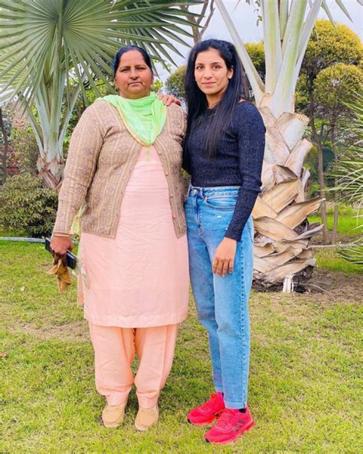 Simranjit Kaur Height, Weight, Net Worth, Age, Birthday, Wikipedia, Who, Nationality, Biography
