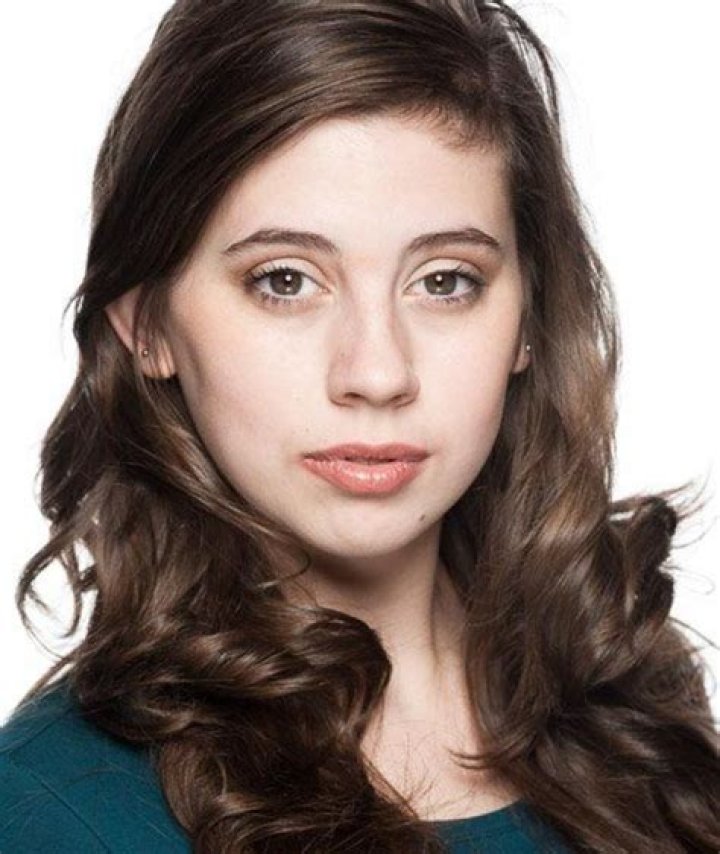 Skye Bennett - Age, Family, Bio