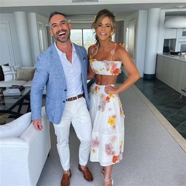 
Sophie Guidolin Husband Andrew Firgaira Is A Doctor 