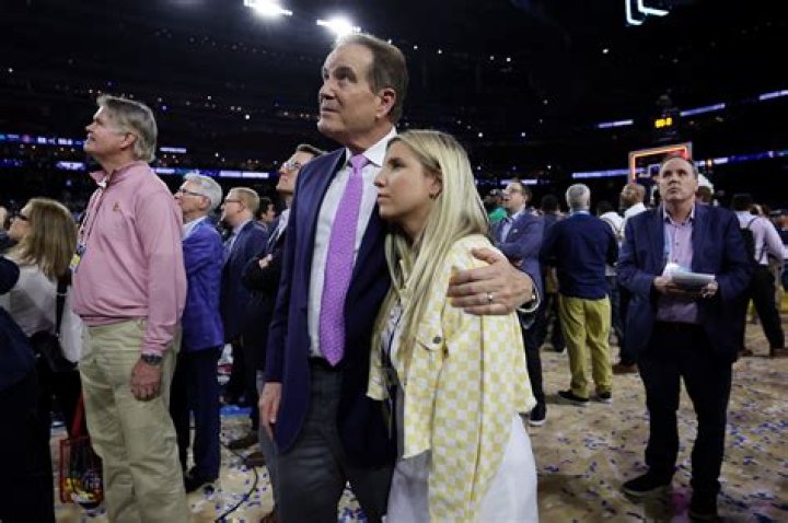 Jim Nantz costly divorce : Ex-wife asked high Alimony Source: Alchetron (Jim Nantz)