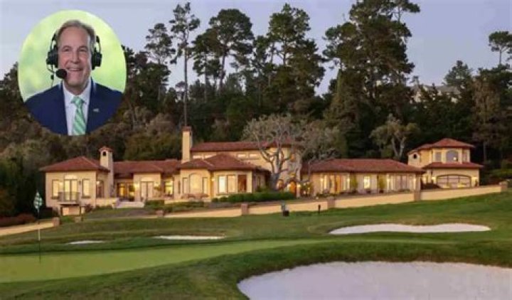 Jim Nantz costly divorce : Ex-wife asked high Alimony Source: Fabwags.com (Jim Natz and his daughter Caroline)