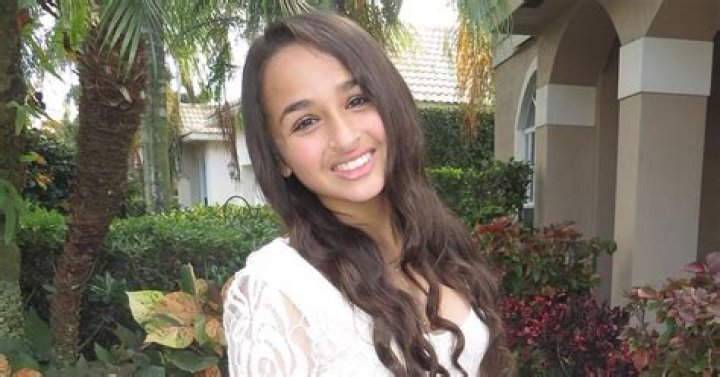 Struggle of YouTube personality Jazz Jennings being a Teen Transgender; Here’s the story of her struggle Source: Metro Weekly (Jazz Jennings)