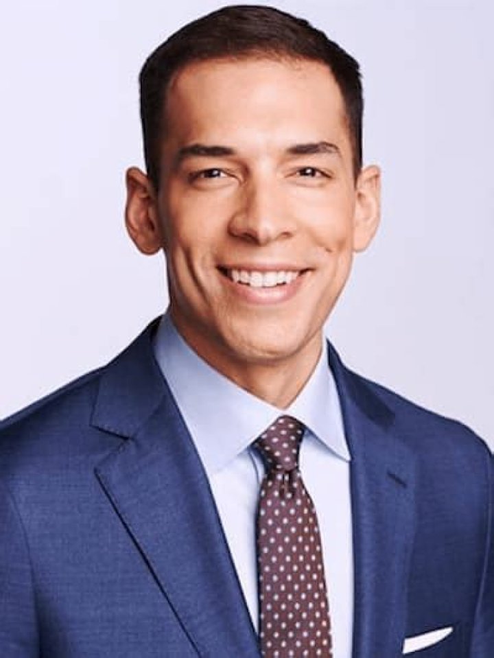 Stefan Holt Bio (Wiki) 