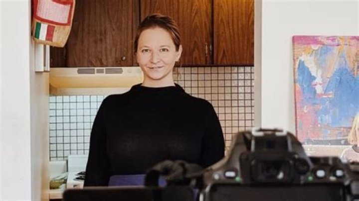 Stephanie Cmar - Age, Family, Bio