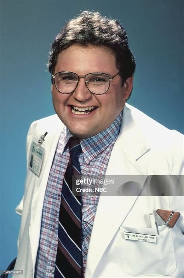 Stephen Furst, Flounder in ‘Animal House,’ dies at 63 Stephen Furst as Dr. Elliot Axelrod in 'St. Elsewhere.' Frank Carroll/NBCU Photo Bank