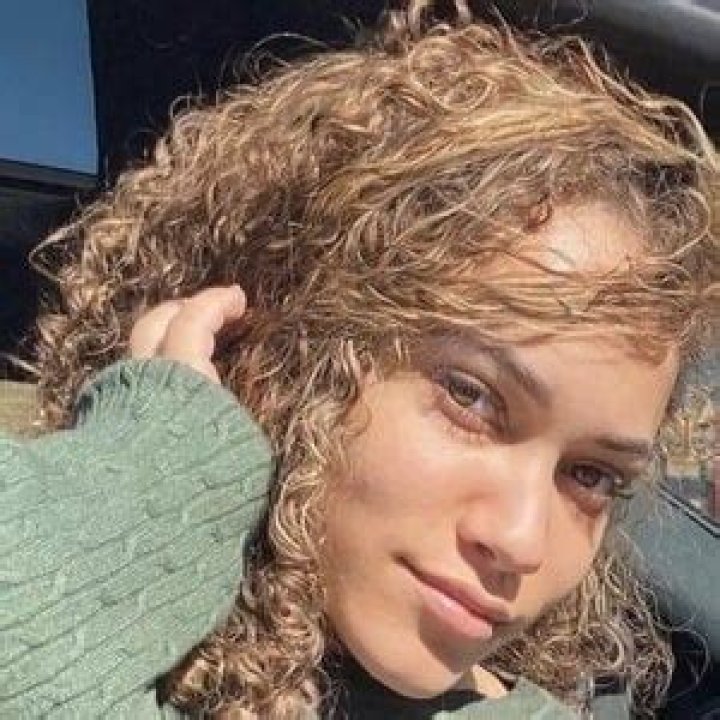Tanya Scott - Age, Family, Bio