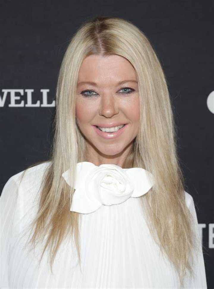 “Tara Reid just gets prettier” links