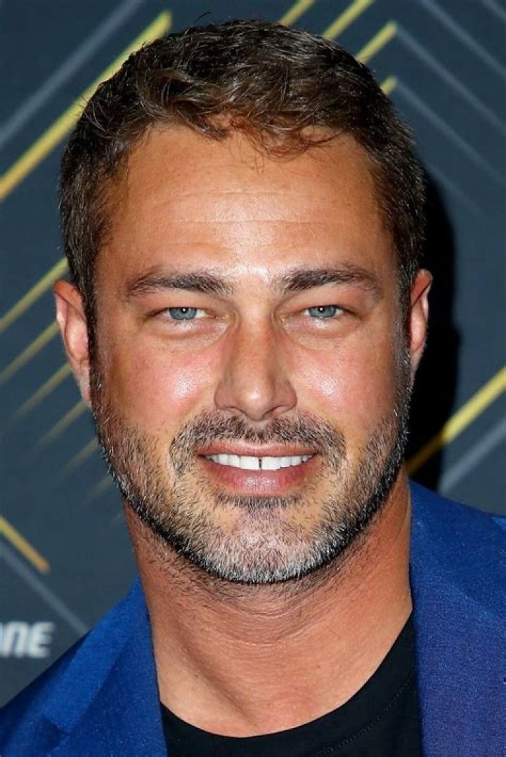 Taylor Kinney - Age, Family, Bio