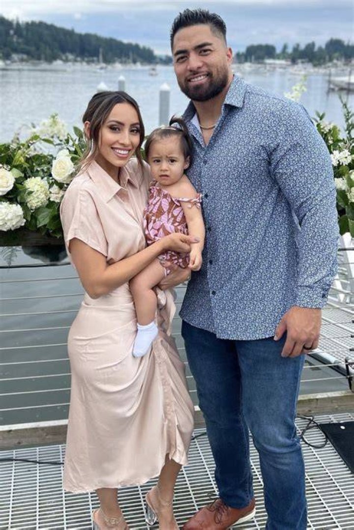The Untold Truth of Jovi Nicole Engbino Who is Manti Te’o’s Wife
