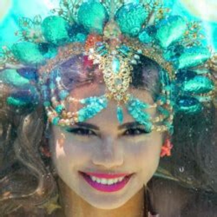 themermaidelle - Age, Family, Bio