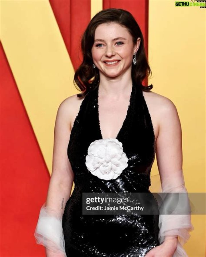 Thomasin McKenzie Bio (Wiki) 