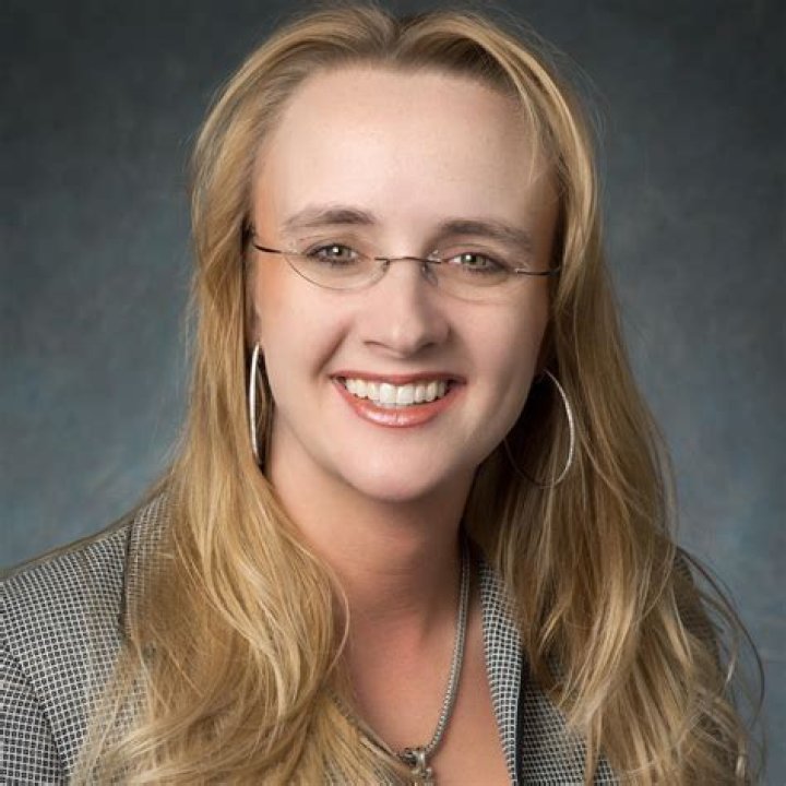 Tricia Dickson - Age, Family, Bio