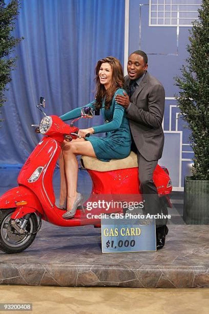 Unknown Facts Of ‘Let’s Make A Deal’ Alison Fiori; Breath-Taking Pictures Of The Actress