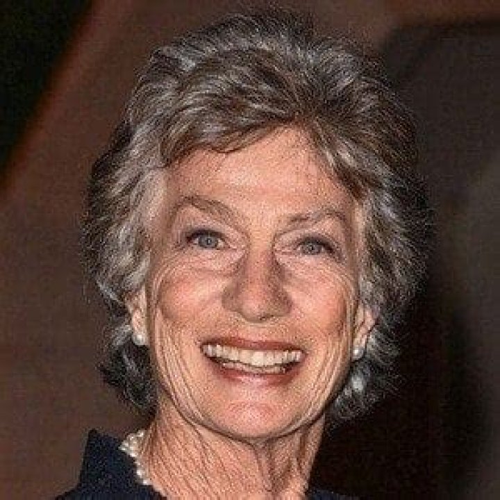Virginia Wade - Age, Family, Bio