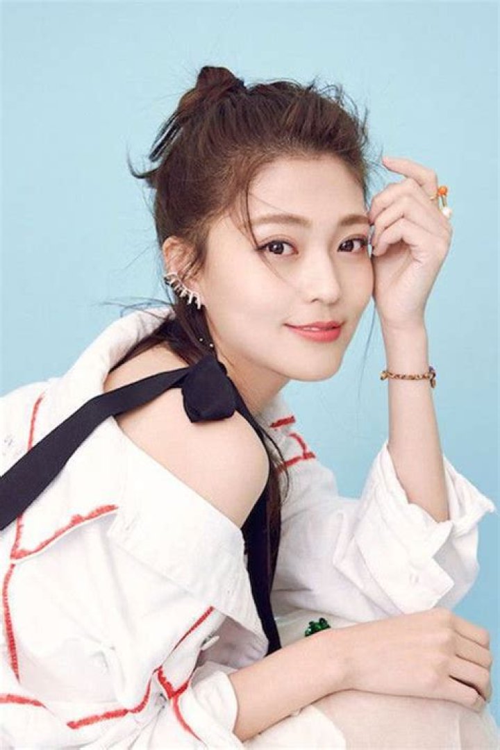 Wang Yan - Age, Family, Bio