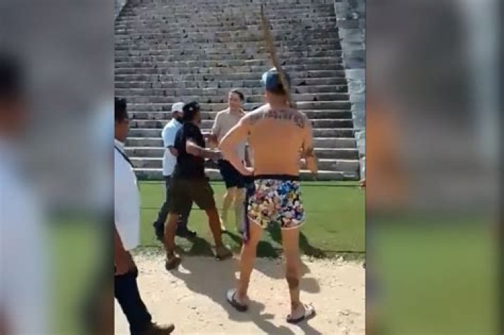
WATCH: Mayan temple tourist beaten and berated by crowd after climbing historic steps 