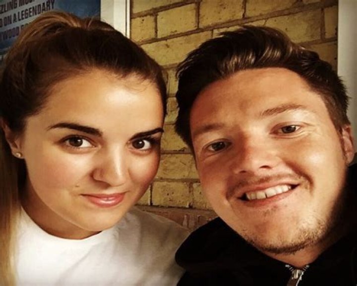 Wayne Hennessey wife: Is Wayne Hennessey married? Who is Wayne Hennessey dating?