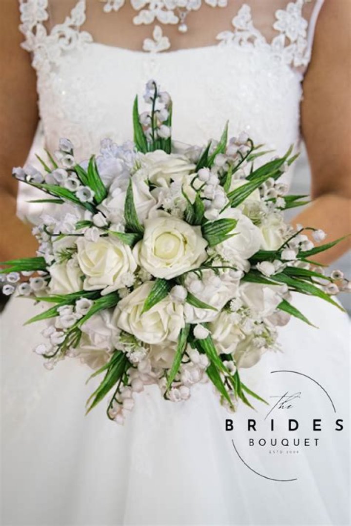 Wedding Bash! Lily Rose and Daira Eamon married at their dream venue ‘The Bridge Building’ Wedding Bash! Lily Rose and Daira Eamon married at their dream venue ‘The Bridge Building’