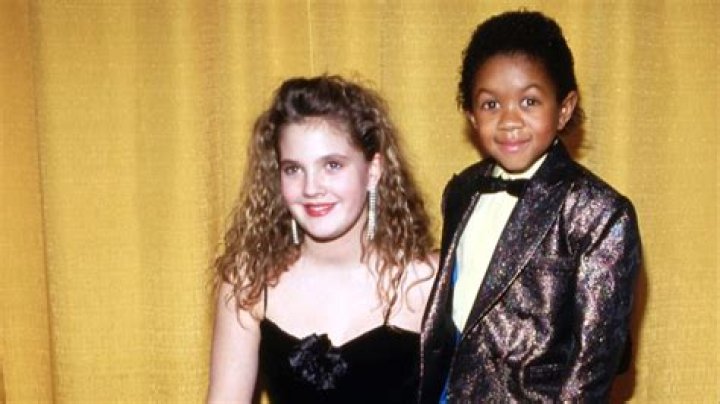 What does Emmanuel Lewis do now? Remember the child actor from the 1980s tv sitcom “Webster”