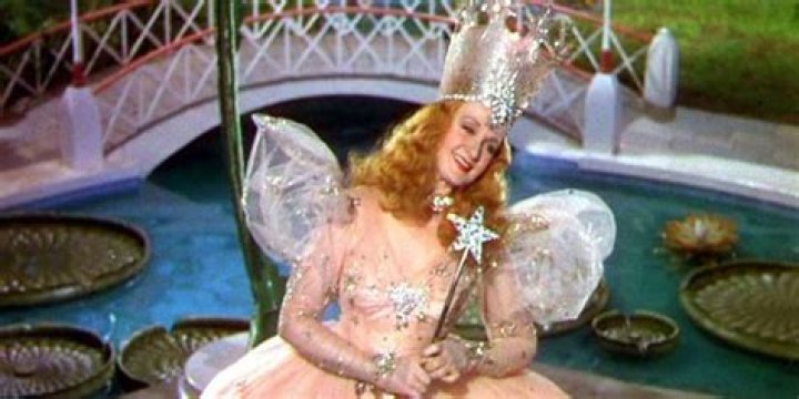 What does Glinda say?