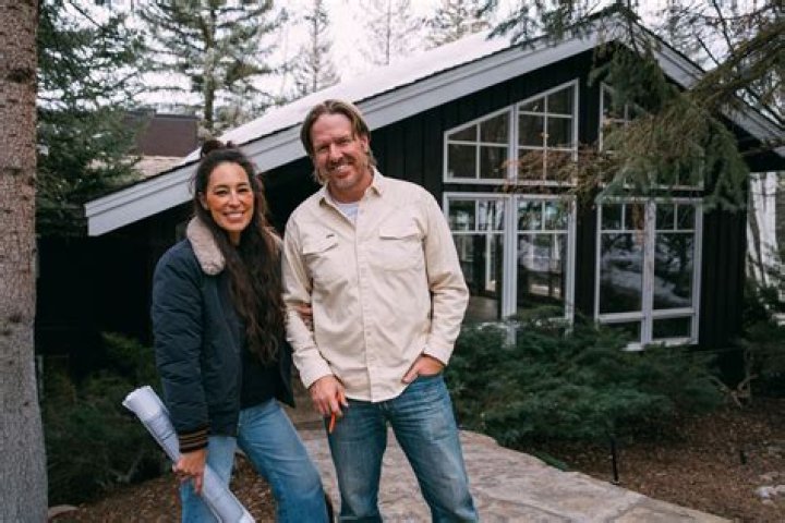 What Is The Net Worth Of Chip And Joanna Gaines? Earnings and Salary 2022