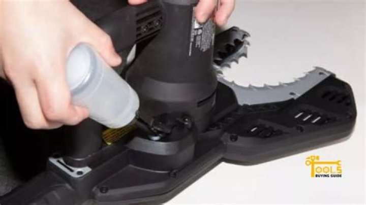 What kind of oil do you use for air tools?