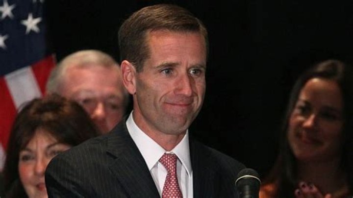 
When Did Beau Biden Serve In Iraq? Brain Cancer Cause- Why Is His Death News Trending On Internet? 