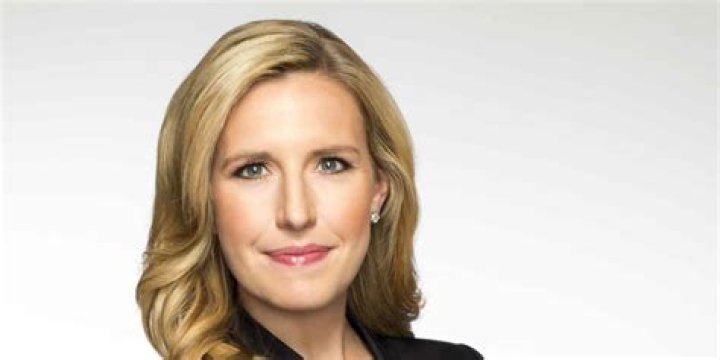 Where is Poppy Harlow from CNN News today? Salary, Spouse
