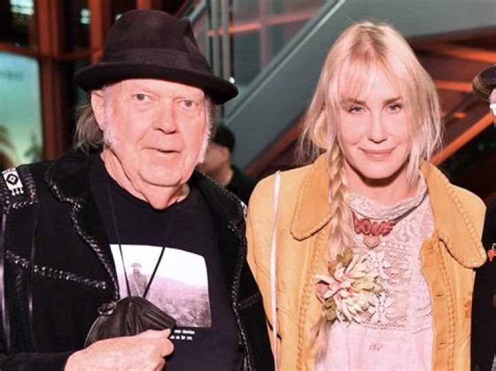 Who are Daryl Hannah parents?