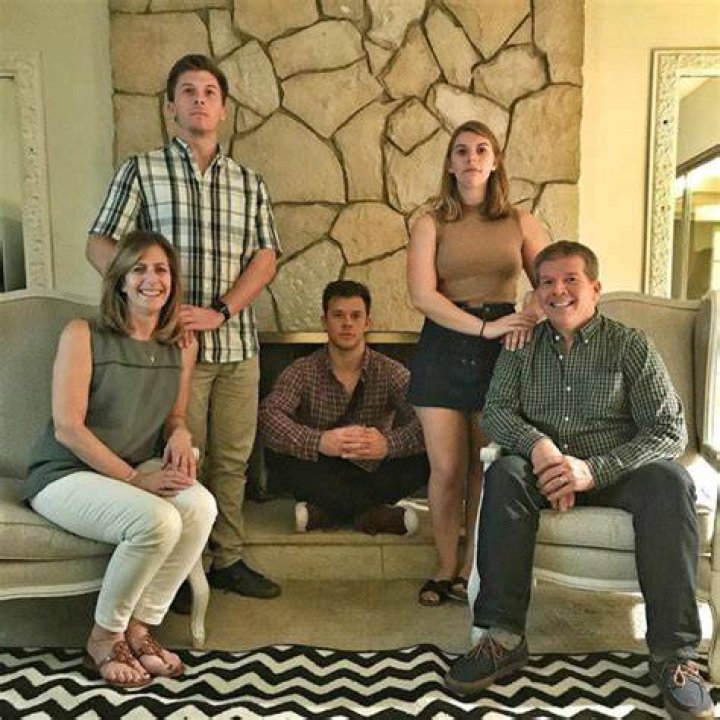 Who Are Jimmy Tatro’s Parents? A Look into Her Family