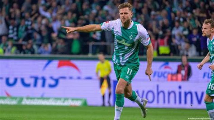 
Who are Niclas Fullkrugs Parents? Niclas Fullkrug Biography, Parents Name, Nationality and More 
