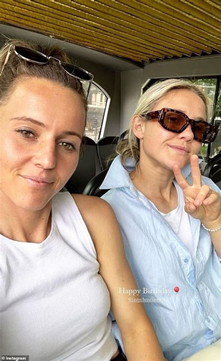 Who Is Everton’s Izzy Christiansen Partner In 2022- Is She Still Dating Billie Murphy?