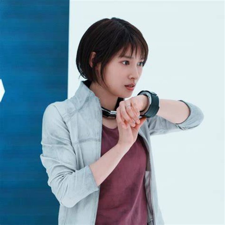 
Who Is Tao Tsuchiya Dating? Alice In Borderland Actress’ Love Interest 
