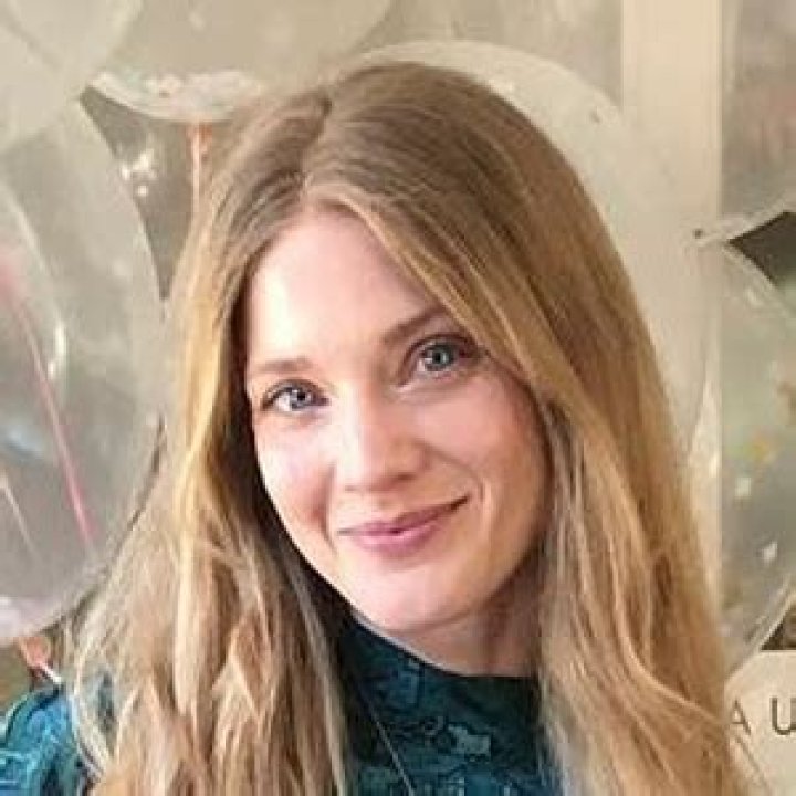 Winter Ave Zoli - Age, Family, Bio